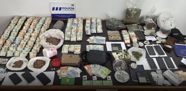 Quatro detidos com mais de 14 mil doses de droga na ilha do Pico