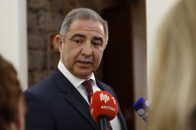 Constituição/50 anos: Bolieiro contra revisão “de fação” ou de “complexos ideológicos”