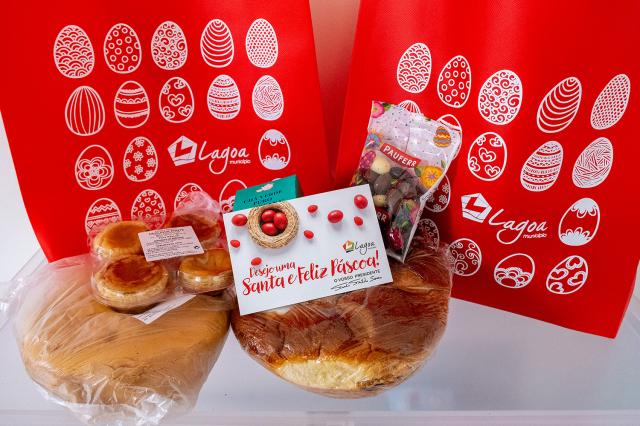 Lagoa entregou 660 cabazes de Páscoa a beneficiários do Cartão Lagoa + Saúde