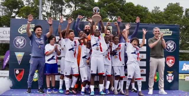 Estoril e PSG vencem o 12.º Pauleta Azores Soccer Cup