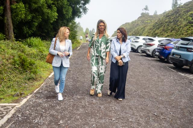 Falta de planeamento do Governo açoriano deixa Lagoa do Fogo sem ‘shuttle’ 