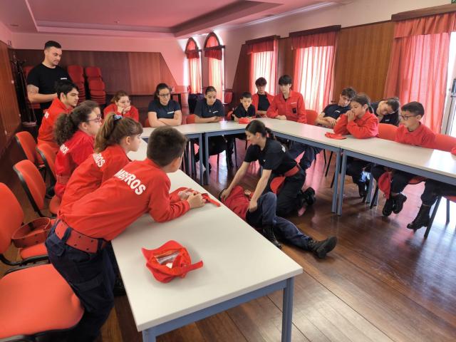 Escola de Infantes e Cadetes da Ribeira Grande já formou jovens que hoje são bombeiros
