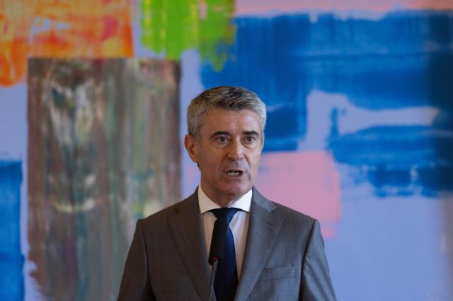 Carneiro disse ao PM que autoridade do MAI "está fragilizada" e que a continuidade deve ser avaliada
