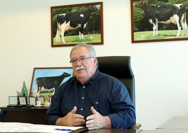 “Tenho uma vida  completamente cheia  de trabalho, dedicação, gosto e muita paixão”