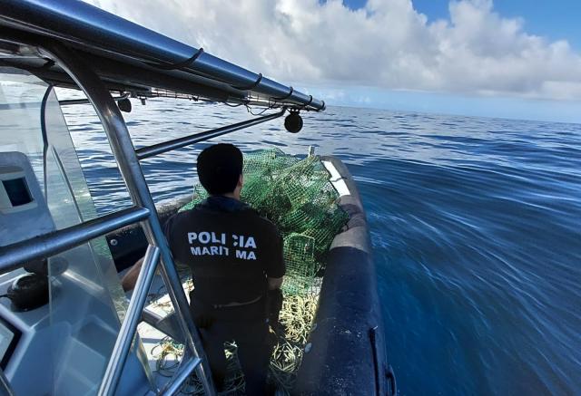 Polícia Marítima apreende arte de pesca sem sinalização e identificação em São Miguel