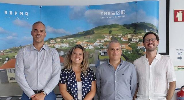Cônsul do Canadá visita Escola do Mar dos Açores