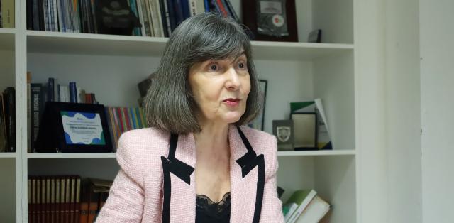 “Os hospitais têm muitas camas ocupadas com pessoas que delas não precisam”