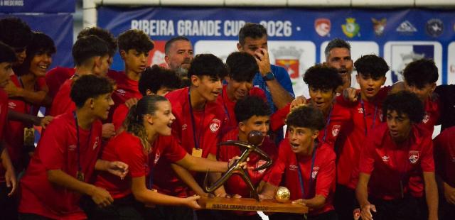 Santa Clara A vence Ribeira Grande Cup