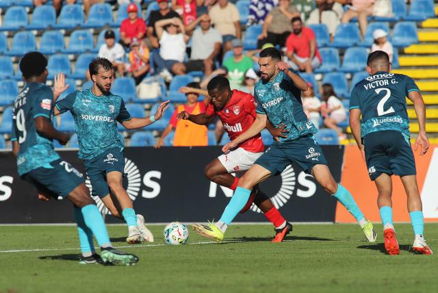 Santa Clara permanece inabalável após nulo diante do Braga