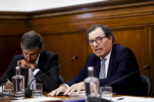 Programa deixou obras de 220 milhões de fora mas contas exatas só em outubro - Ministro