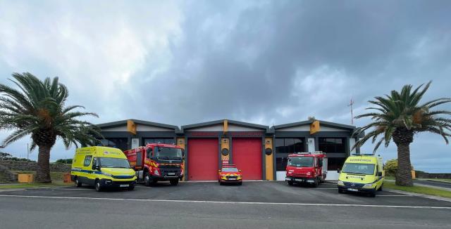 Bombeiros fazem jantar de angariação de fundos para obras no quartel 
