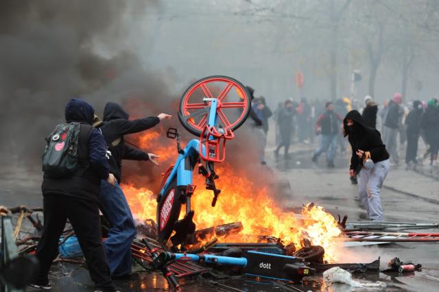 Pelo menos 21 detidos em distúrbios após protesto em Bruxelas