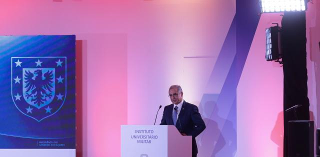Bolieiro defende investimento nacional, europeu e da NATO em infraestruturas estratégicas