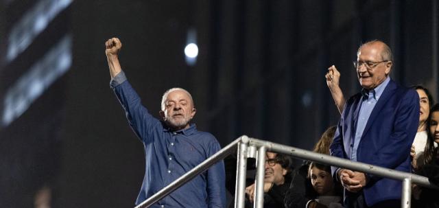 Lula diz que país venceu plataformas digitais que tentaram “direcionar o resultado eleitoral”