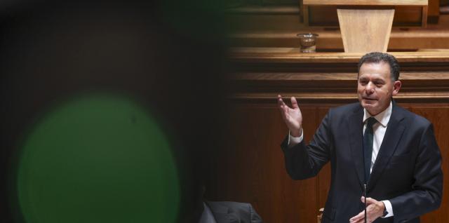 Montenegro disponível para alterações que beneficiem regiões autónomas