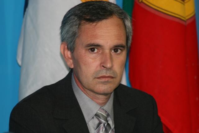 CDS-PP contra voto bipartidário