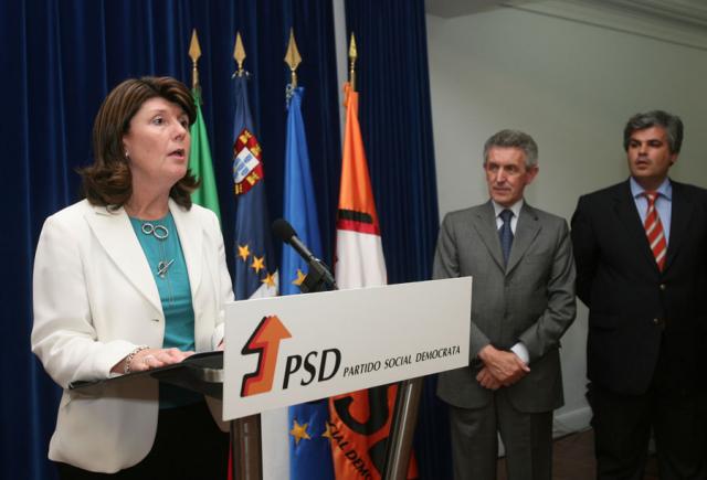 Carlos César "não foi mais-valia para José Sócrates"