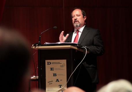 José Contente na direção da APEduC