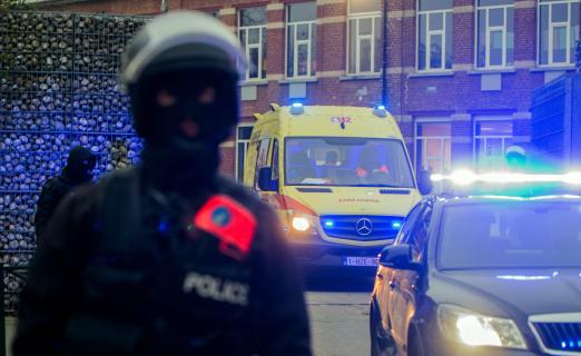 Quatro mortos, incluindo duas crianças, na colisão entre autocarro e comboio na Bélgica