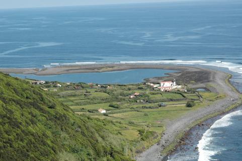 Proibida apanha de amêijoa na lagoa da fajã de Santo Cristo