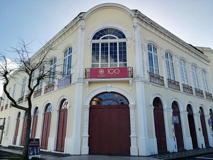 Fernando Daniel, Sara Correia e Mariza no Coliseu Micaelense