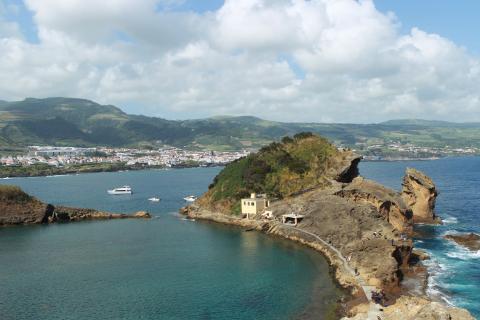 Açores têm 88 zonas balneares este ano com reabertura do ilhéu de Vila Franca do Campo