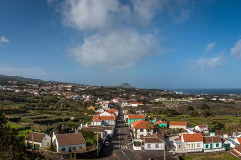 Governo dos Açores lança concurso de 1,1 ME para reabilitar escola na Praia da Vitória