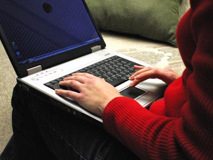 Relação dá razão a mãe que pediu teletrabalho híbrido pela filha doente