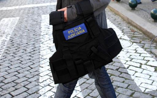 Intercetado ao largo dos Açores semissubsmersível com 300 fardos de cocaína