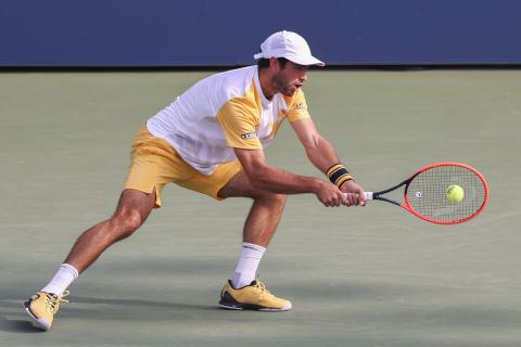 Tenista Nuno Borges eliminado pelo russo Rublev nos 'quartos' de Hong Kong