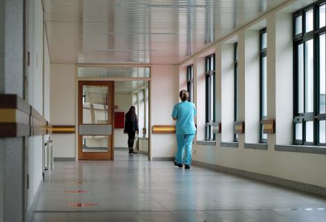 Ordem lança programa de saúde mental para enfermeiros com consultas e linha SOS