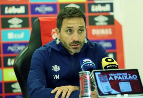 Treinador Vasco Matos garante que Santa Clara a crescer e pede coragem com o Braga