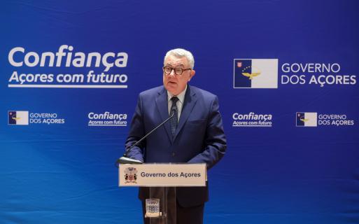Governo não vai deixar cair reforma justa nos Açores