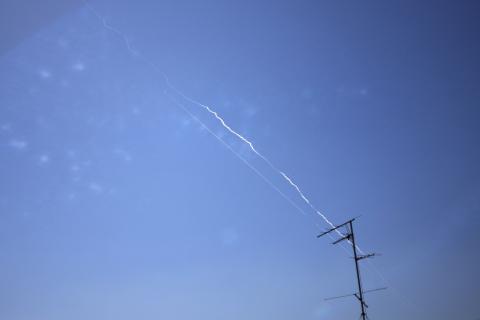 Israel/Irão: Aberto parcialmente espaço aéreo com exceção para Teerão