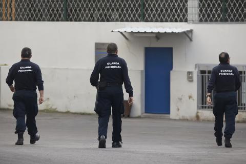 Mortalidade nas prisões nacionais está acima da média europeia