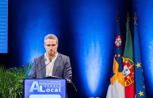 Alojamento local "muito preocupado" com anunciada saída da Ryanair dos Açores