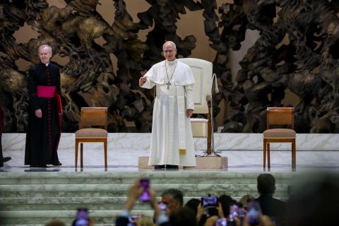 Irão: Papa Leão IX pede fim da guerra no Médio Oriente