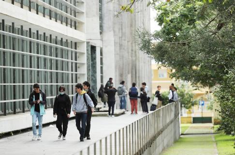 Governo e UAc preparam protocolo para reforçar formação na área do espaço