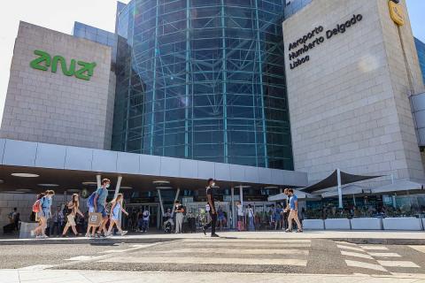 Aeroporto de Lisboa com 14 voos cancelados em dia de greve na Menzies