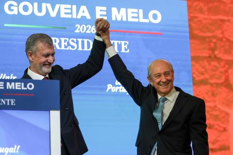 Presidenciais: Gouveia e Melo diz que Marques Mendes é que anda a fazer "campanha suja"