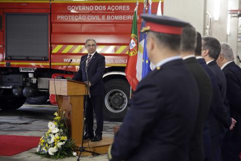 Bolieiro admite necessidade de enquadramento profissional dos bombeiros dos Açores