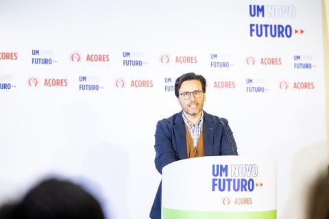 PS/Açores lamenta que haja trabalhadores das IPSS sem receber subsídio de férias 