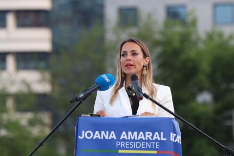 Joana Amaral Dias lança candidatura com ataques a Gouveia e Melo 