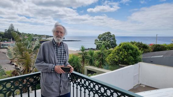 Rui Aguiar regressa aos Açores com exposição no Centro Cultural da Caloura