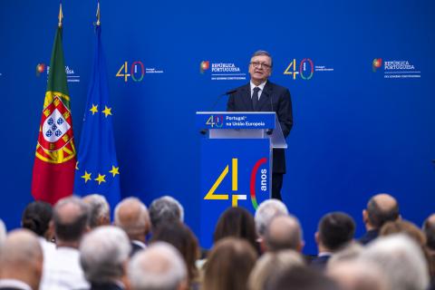 Durão Barroso avisa que UE tem de deixar de ser "adolescente geopolítico" 