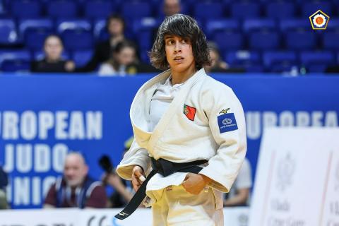 Catarina Costa surpreendida entre o desconhecido e o erro tático