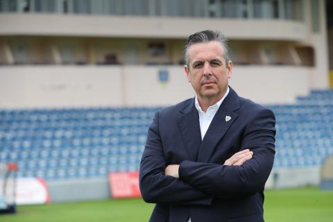 Bruno Vicintin dirige palavras de alento ao Santa Clara