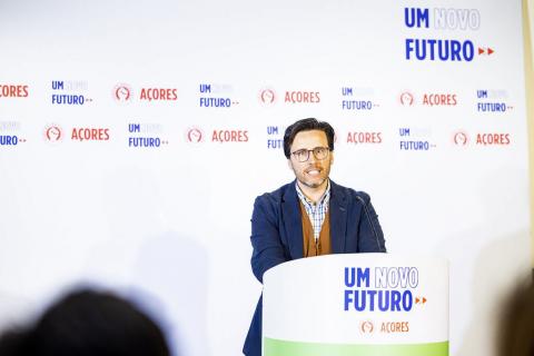 PS/Açores questiona suspensão de candidaturas de contratos de cooperação