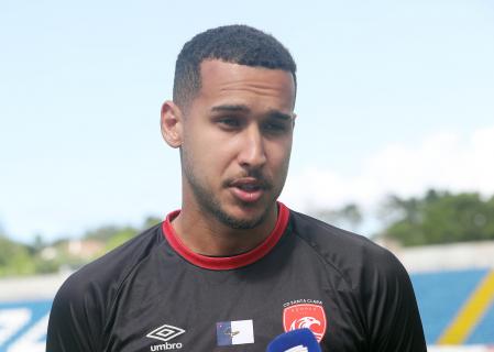 Santa Clara “segura” Gabriel Batista por mais uma temporada