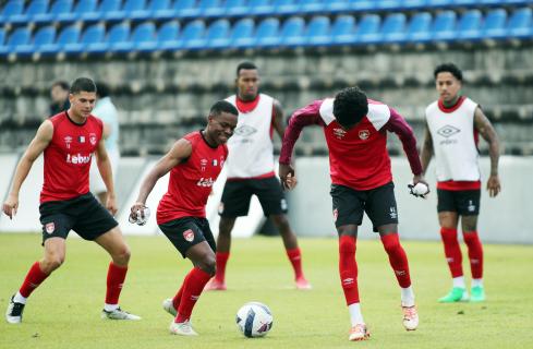 Lambrechts e Jug “ajuízam” jogos europeus de Sp. Braga e Santa Clara